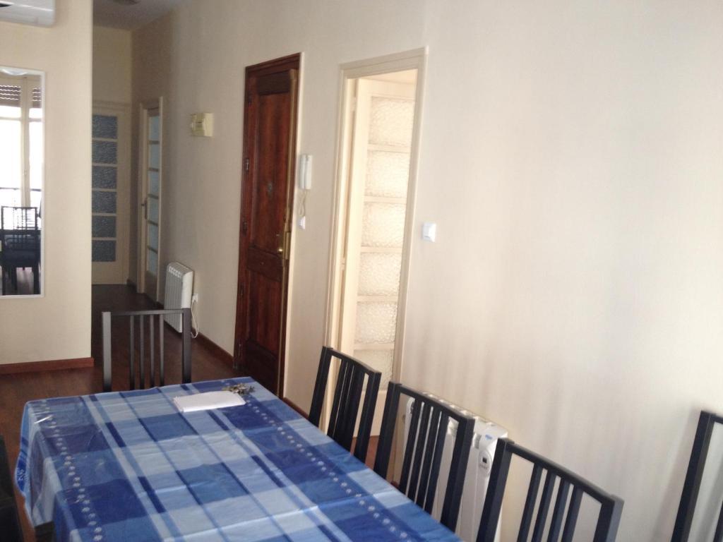 Apartamentos Turia Валенсия Стая снимка